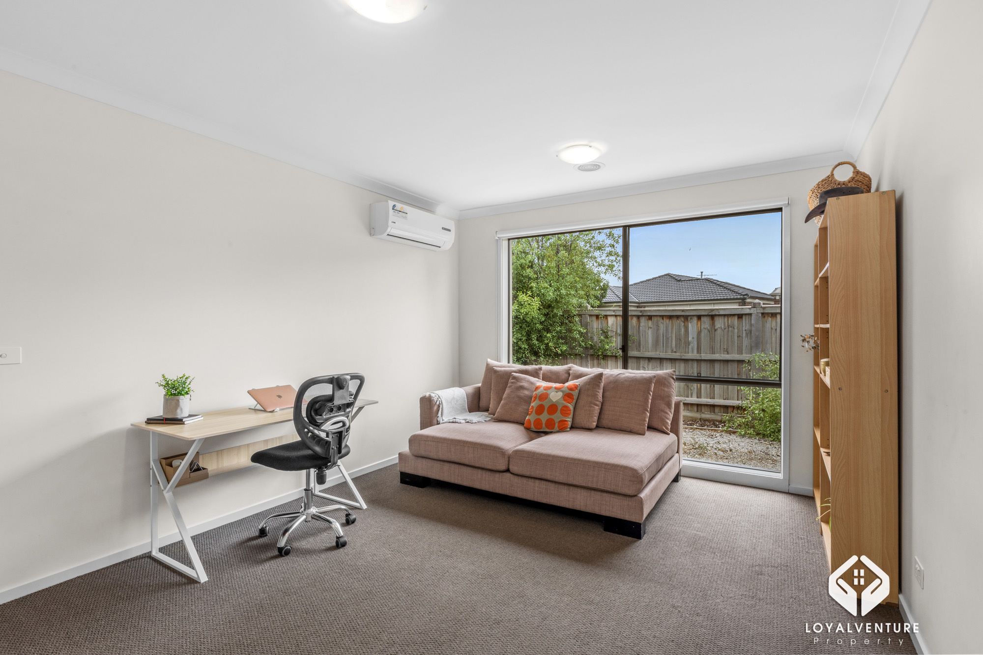 28 Solitude Crescent, Point Cook VIC, Australia, Point Cook - Thumbnail 3